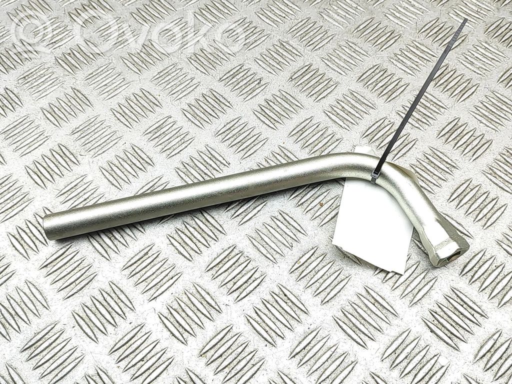Llave de tuercas de rueda   8N0012219