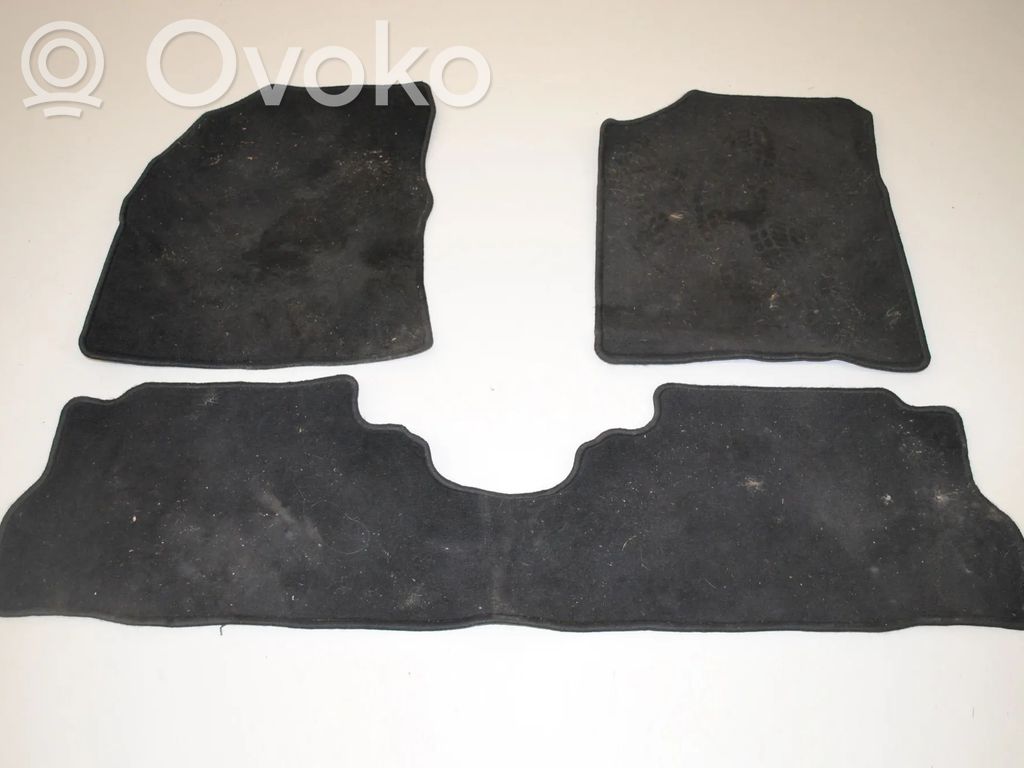 Ford C-MAX I Kit tapis de sol auto