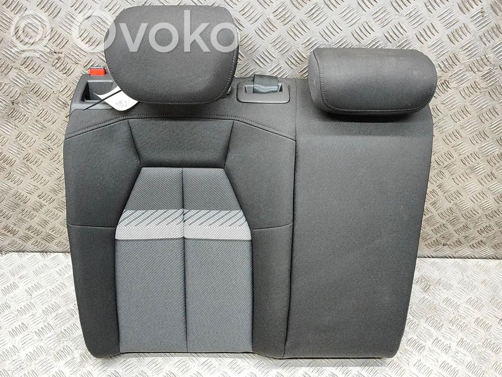 Siège arrière   8Y0885776D,89A885806H