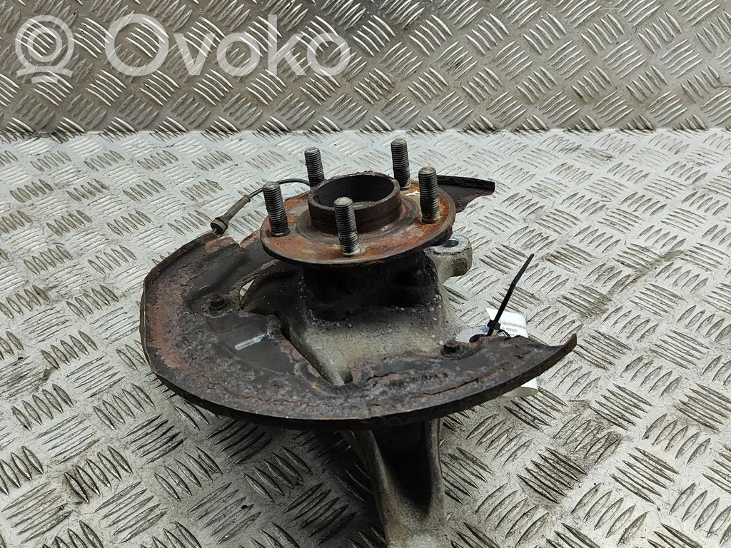 Ford Mondeo MK IV Cubo de rueda delantera