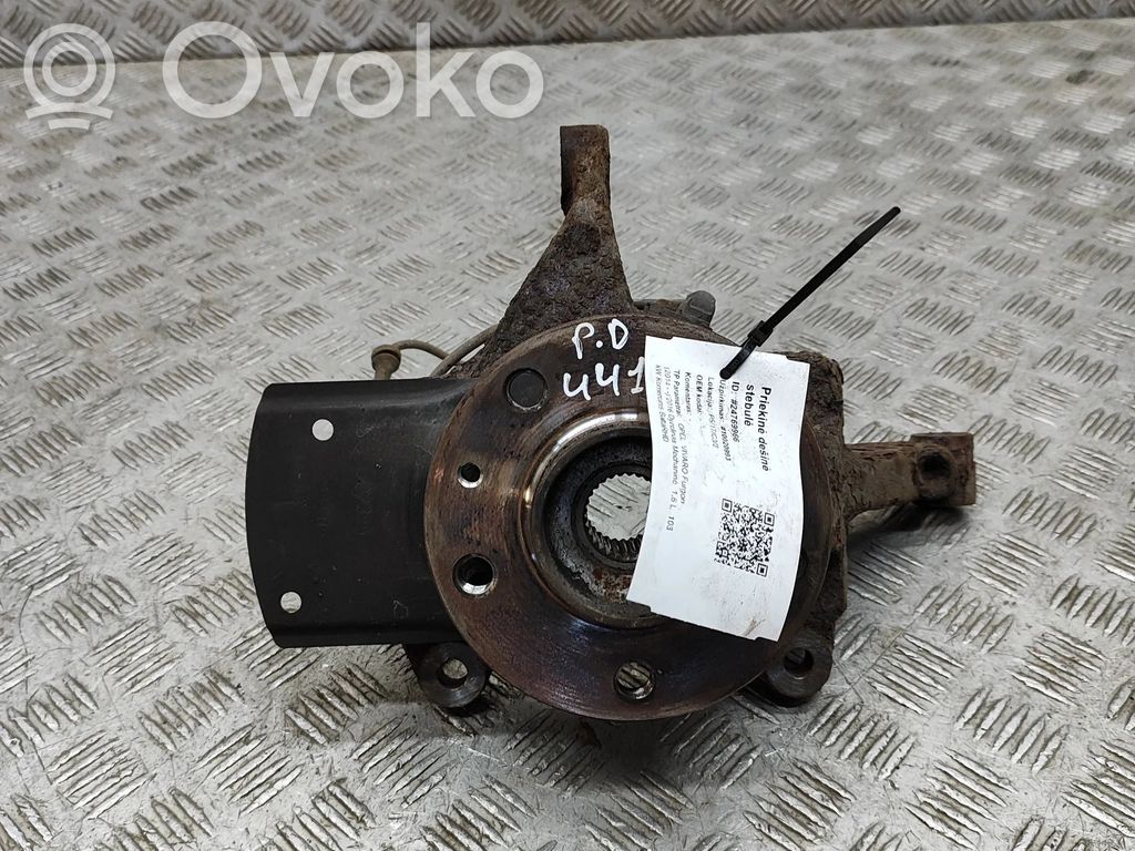 Opel Vivaro Moyeu de roue avant