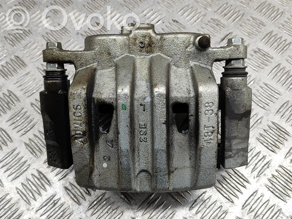 Toyota RAV 4 (XA50) Front brake caliper 