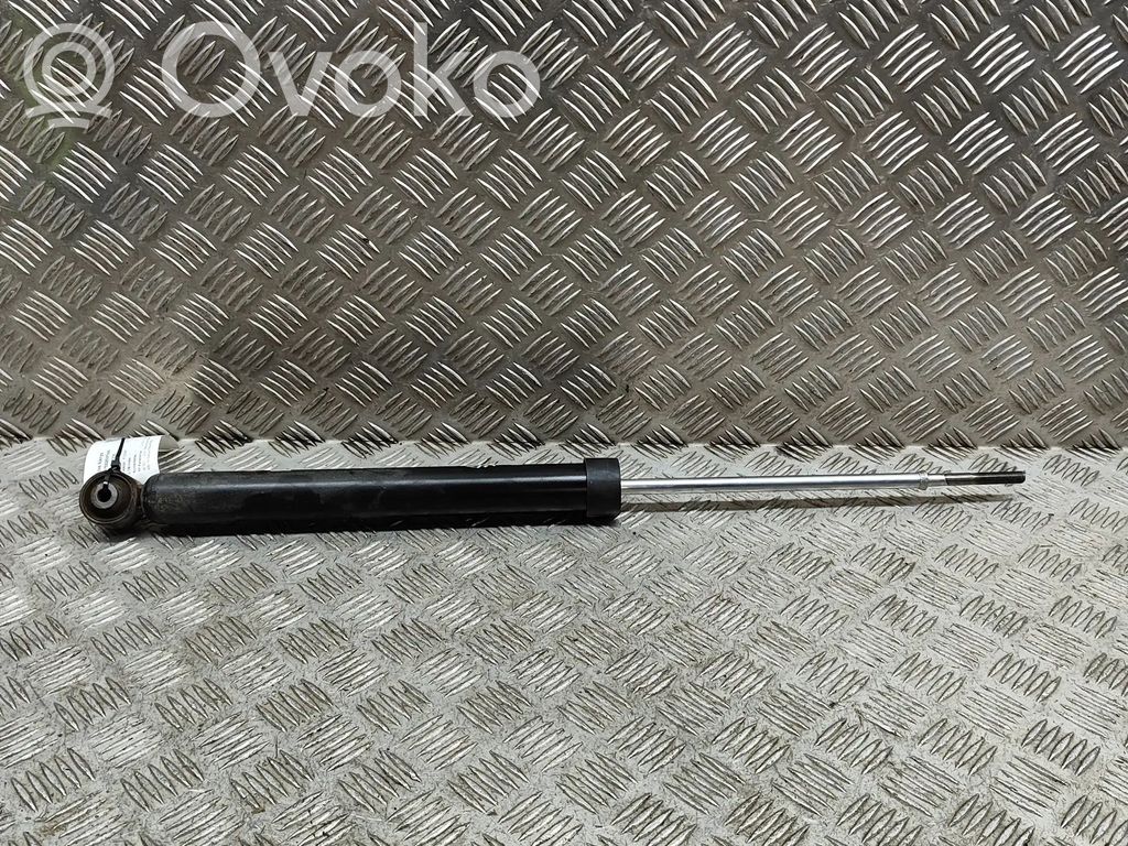 Toyota Yaris XP210 Stoßdämpfer hinten