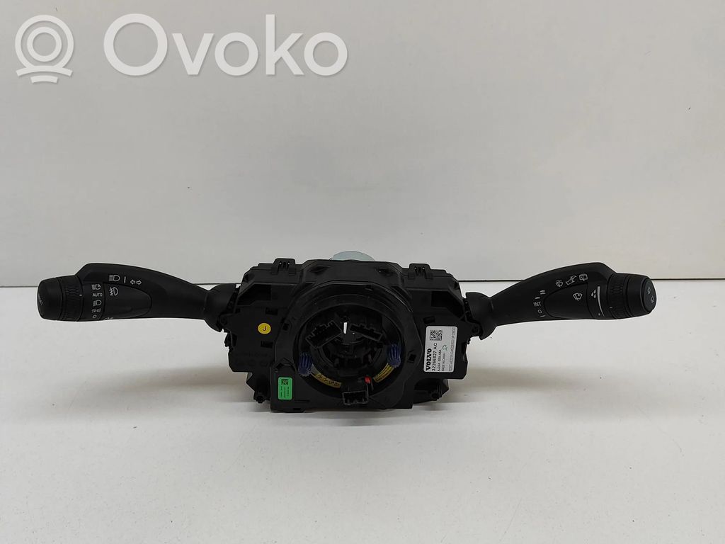 Volvo XC40 Suuntavilkun vipu