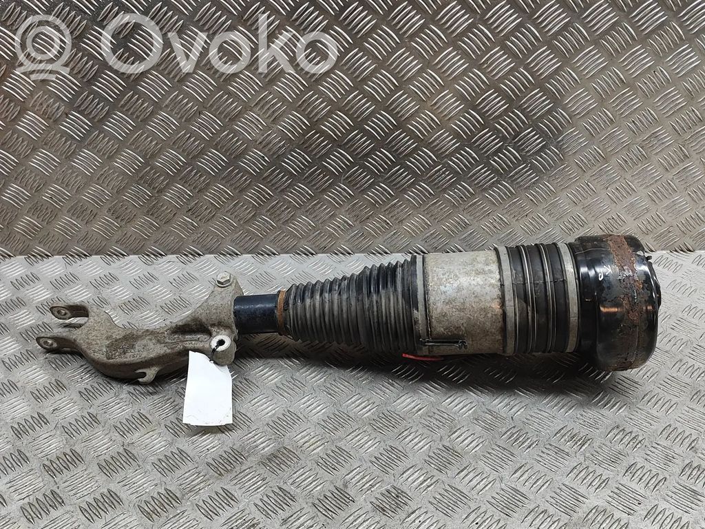Amortizor pneumatic față   4M0413037,4KE616039E