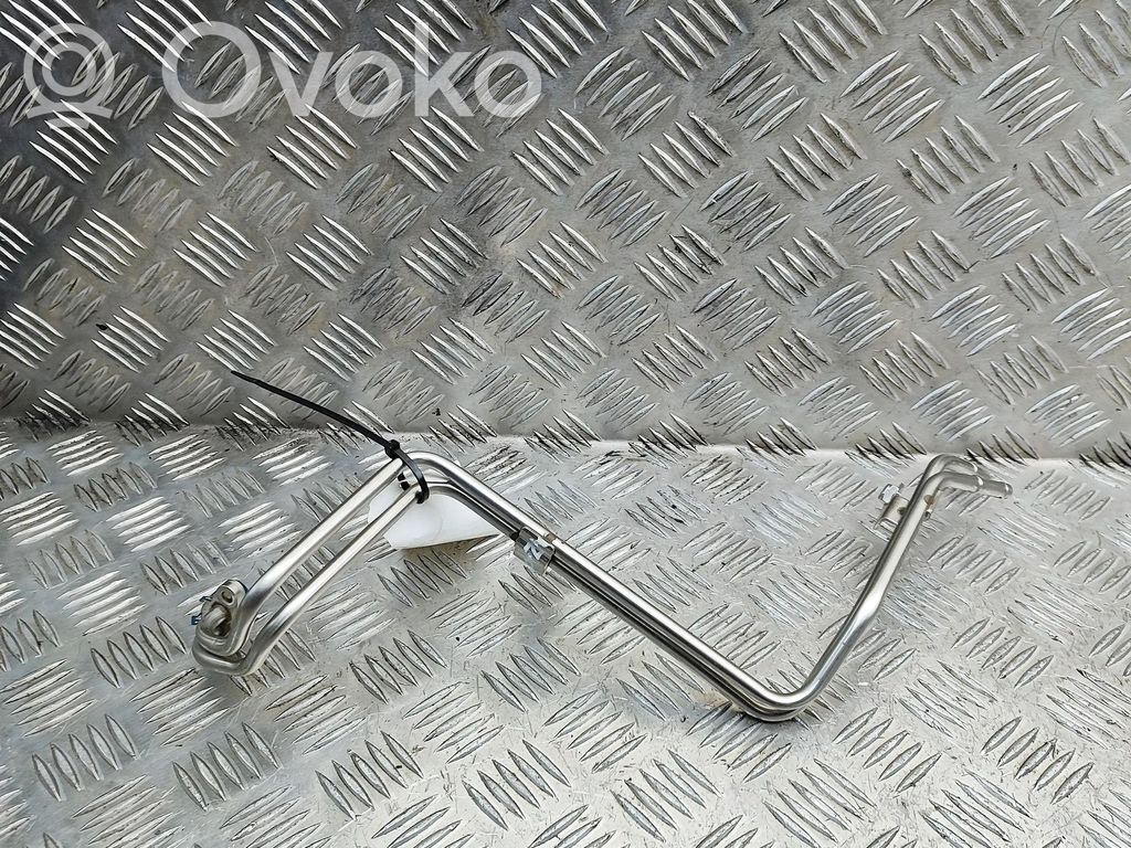 Volkswagen Golf VII Turboahtimen öljyletku