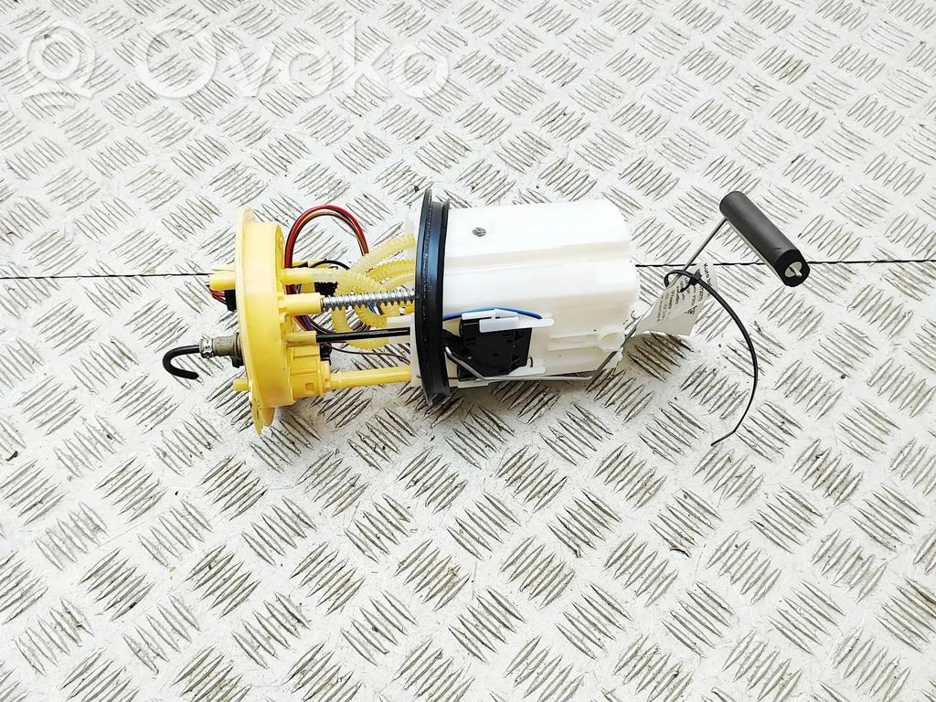 Volkswagen Caddy Pompa carburante immersa