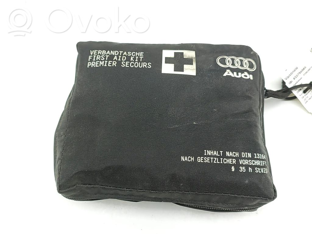 Audi A5 Kit di pronto soccorso