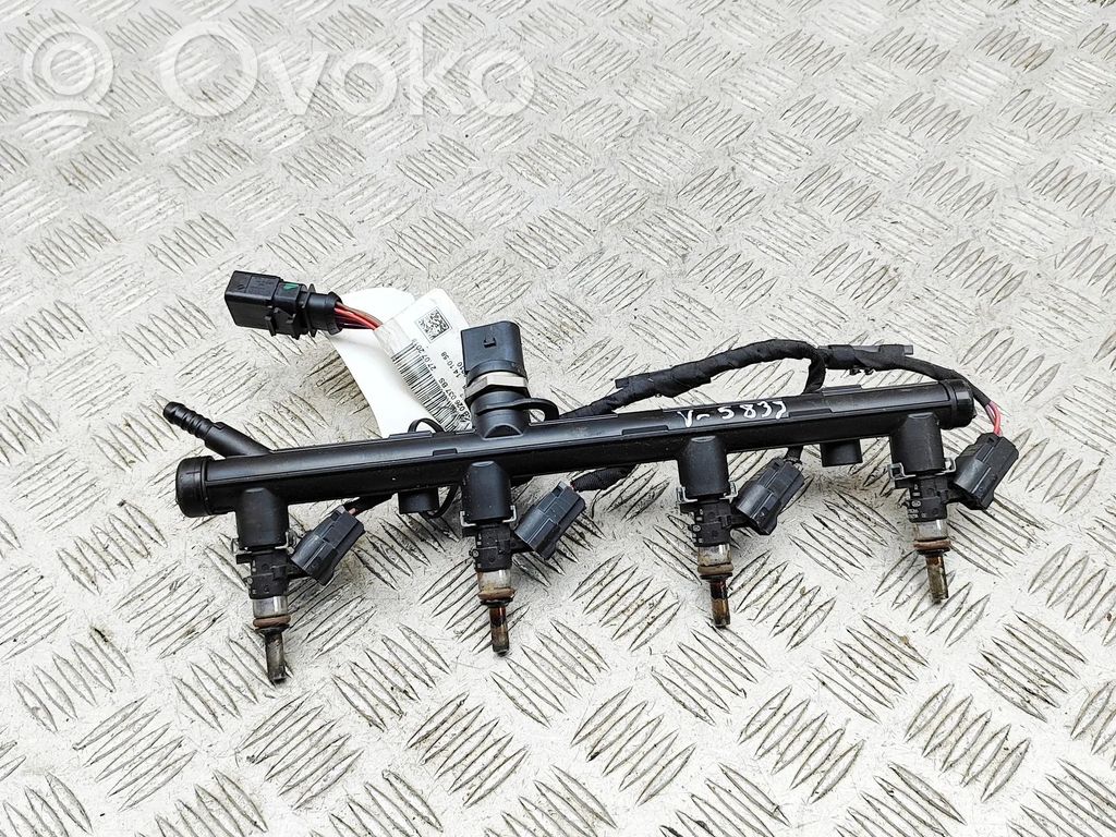Listwa wtryskowa   06K133681E,06L906031A