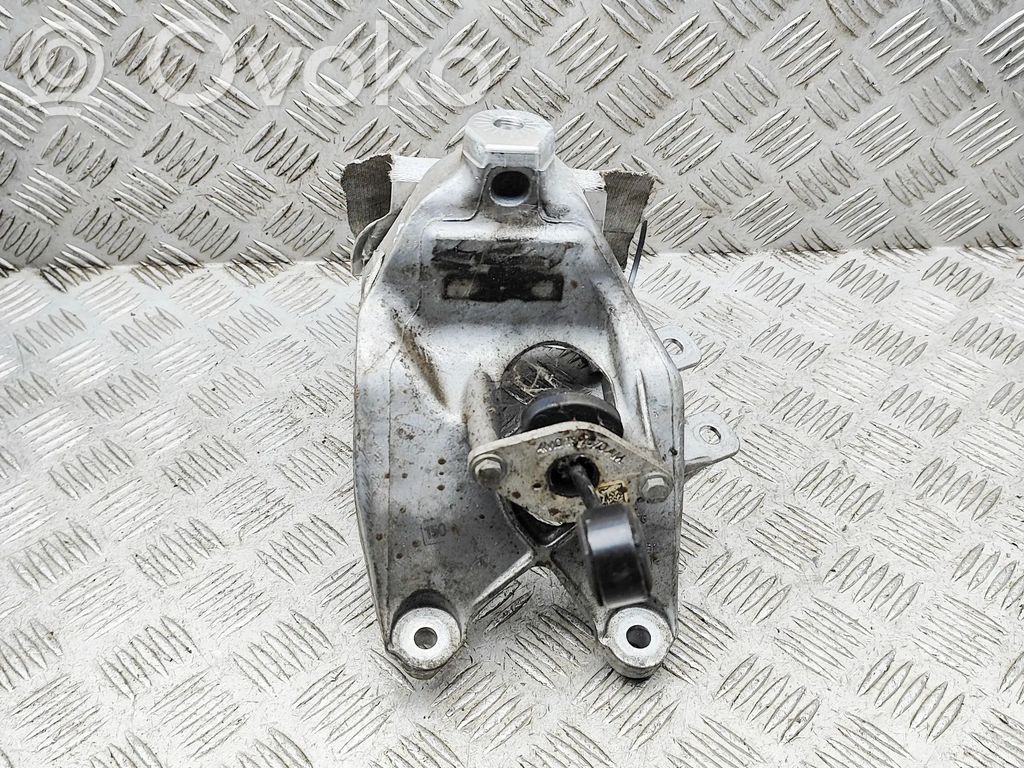 Soporte de montaje del motor (Usadas)   4M0199308BL