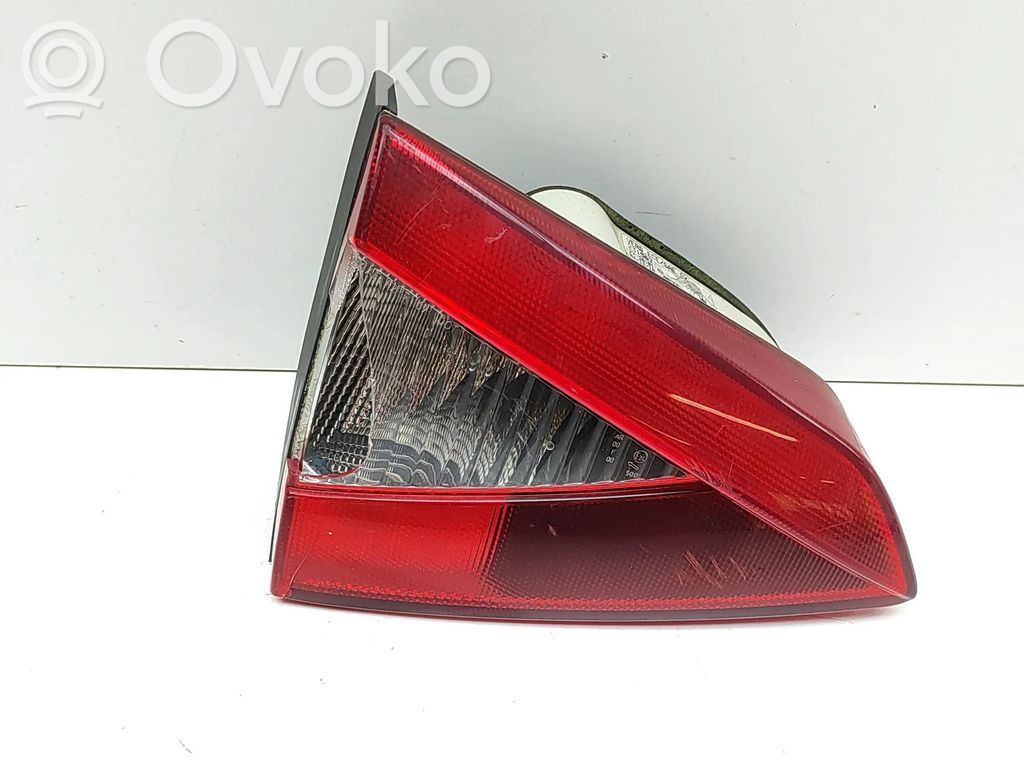 Maserati GranTurismo Lampy tylnej klapy bagażnika