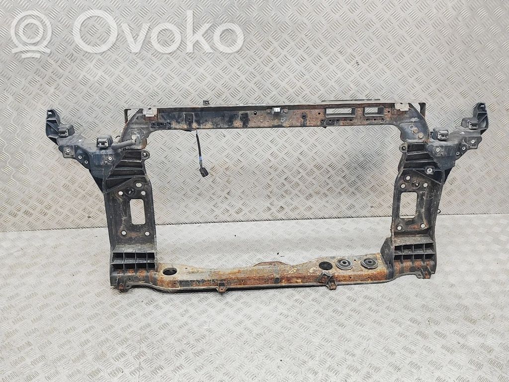 Hyundai Tucson TL Pas przedni 
