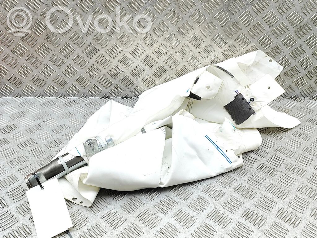 Tesla Model X Kurtyna airbag
