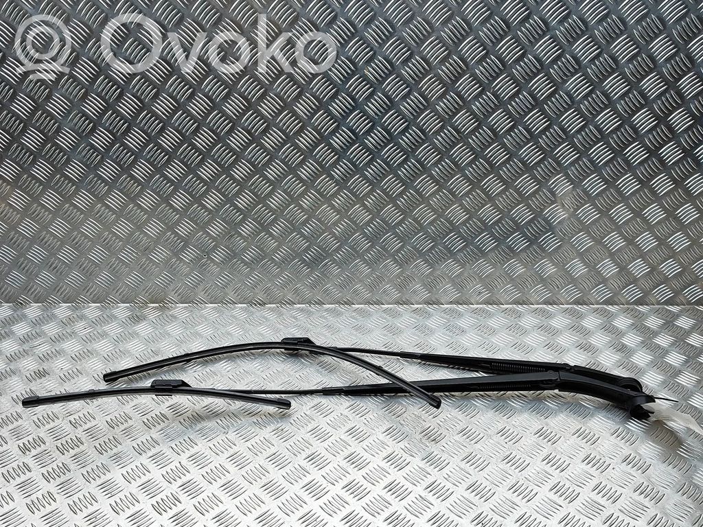 Volkswagen ID.7 Balai d'essuie-glace avant