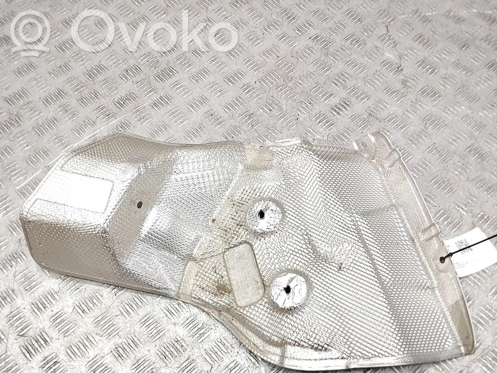 BMW XM Paracalore nel vano motore