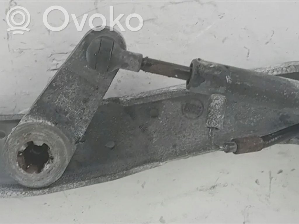Volkswagen Phaeton Tailgate/trunk/boot hinge 