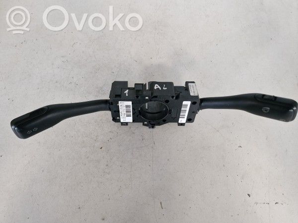 Interrupteur / bouton multifonctionnel   8L0953513G,4B0953503E