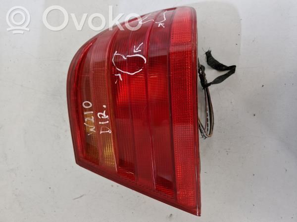 Mercedes-Benz E W210 Galinis žibintas kėbule 