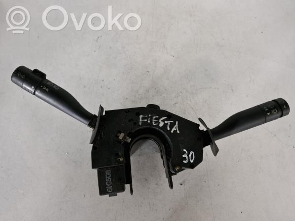Ford Fiesta Daudzfunkciju vadības slēdzis / poga 