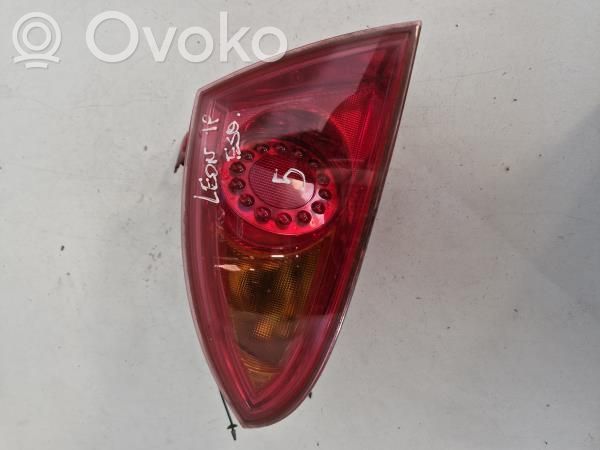 Seat Leon (1P) Takaluukun takavalot 