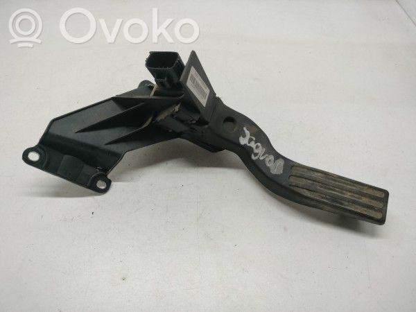 Accelerator throttle pedal   2S719F836DA
