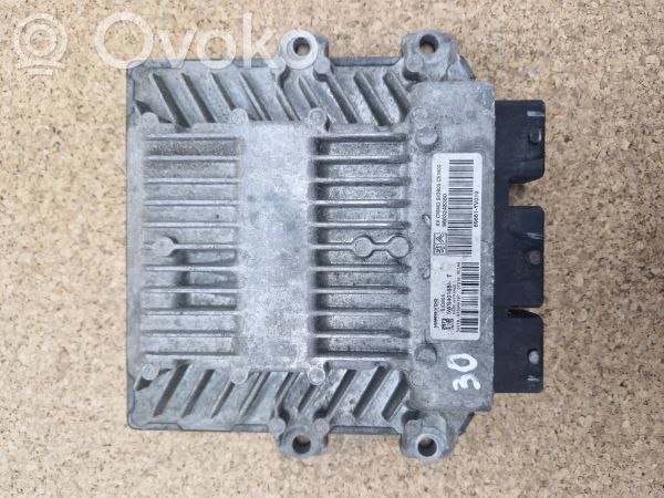 Peugeot 107 Engine control unit/module 