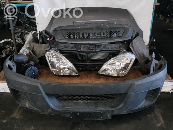 Iveco Daily 5th gen Kompletny zestaw przedniej części nadwozia / karoserii 