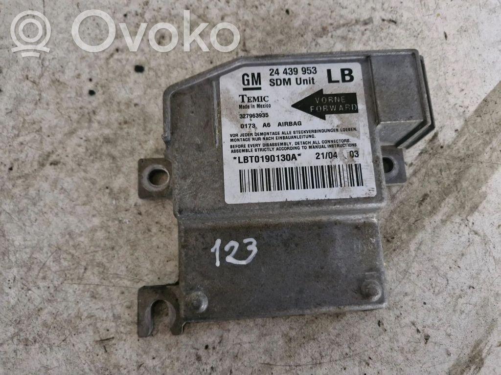 Opel Corsa C Airbag control unit/module 