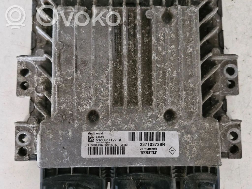 Engine control unit/module   237103738R,237100669R,S180067122A