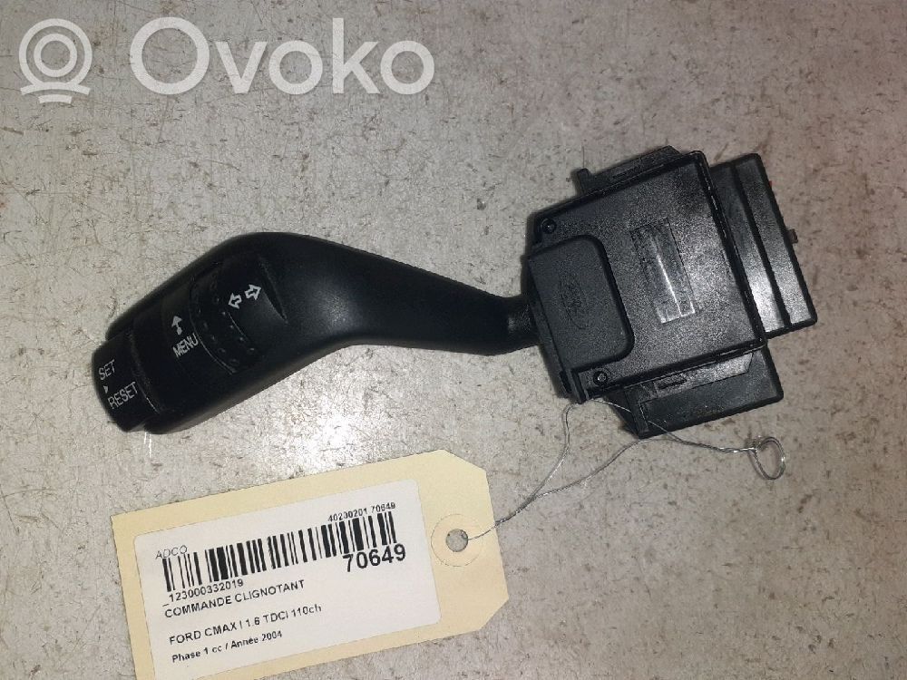 Ford C-MAX I Steering wheel buttons/switches 