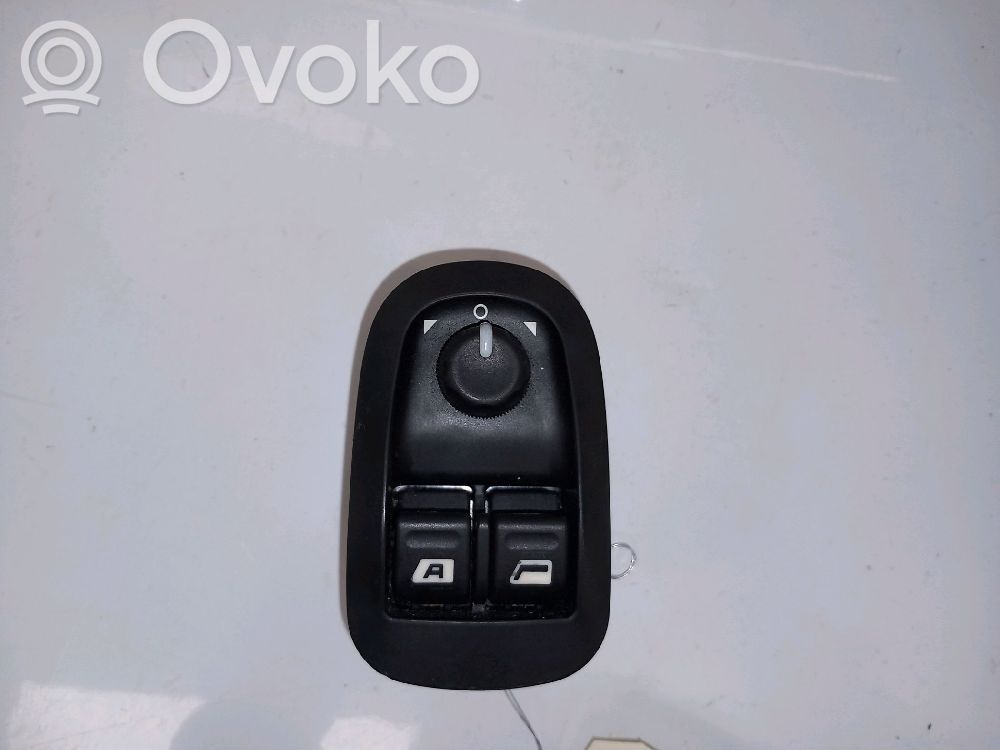 Peugeot 206 Wing mirror switch 