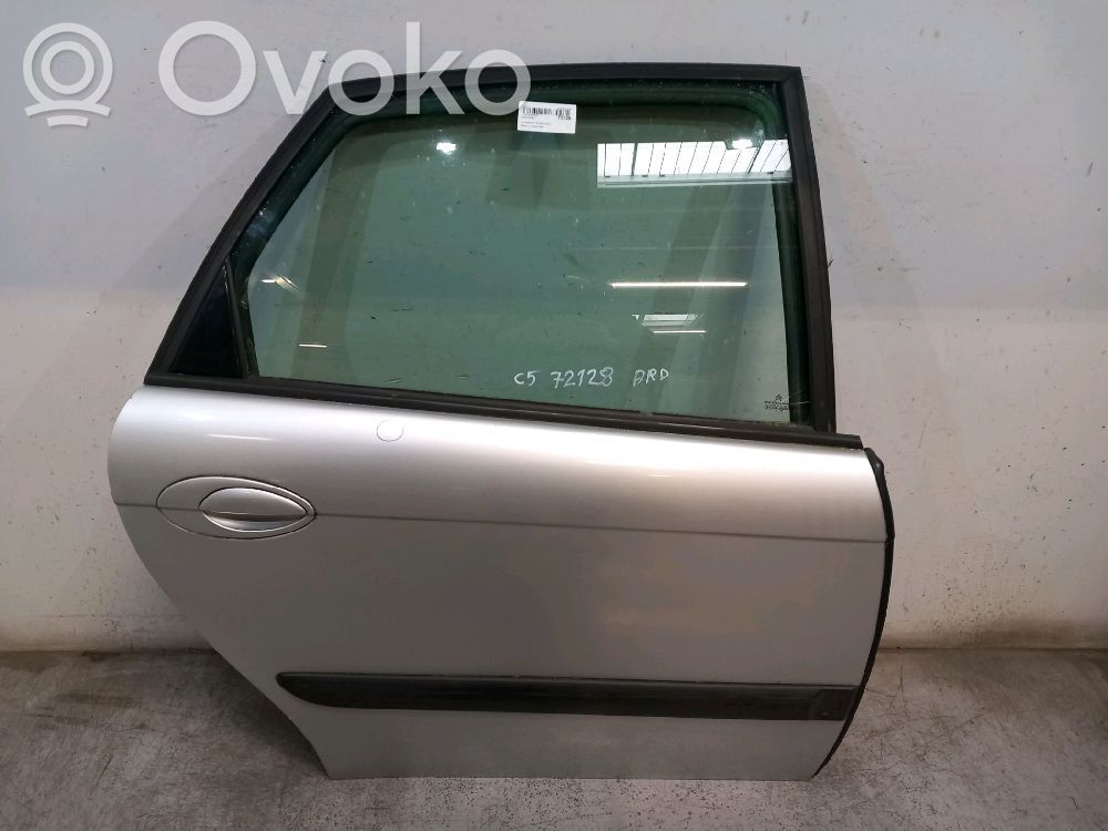 Galinės durys   9008F4,9008F4