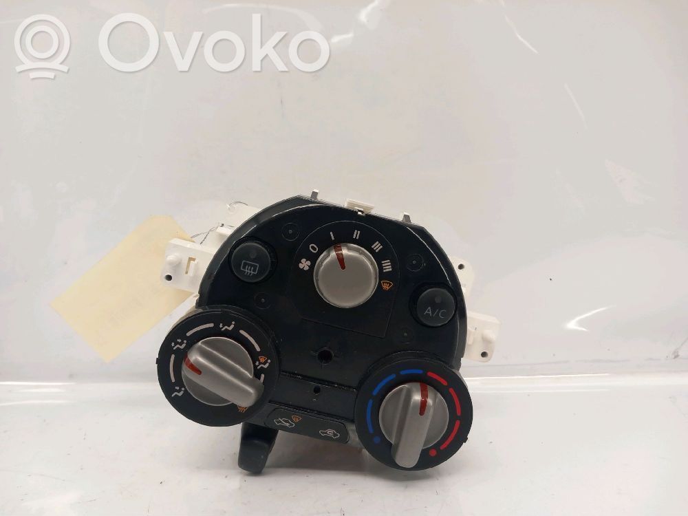 Nissan Note (E12) Climate control unit 