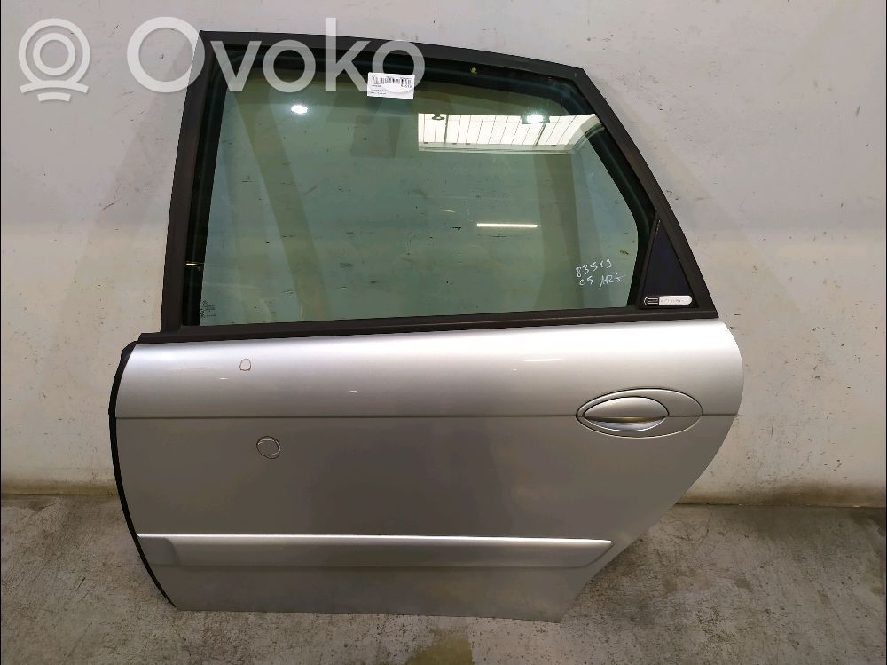 Aizmugurējās durvis   9006A0,9006A0