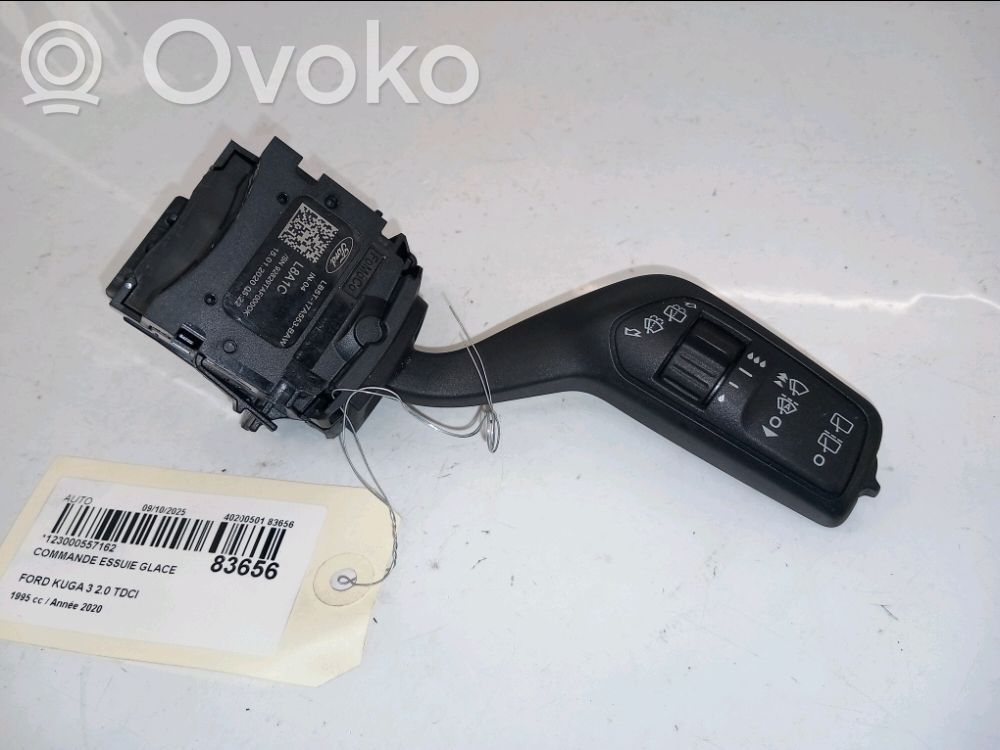 Ford Kuga III Steering wheel buttons/switches 