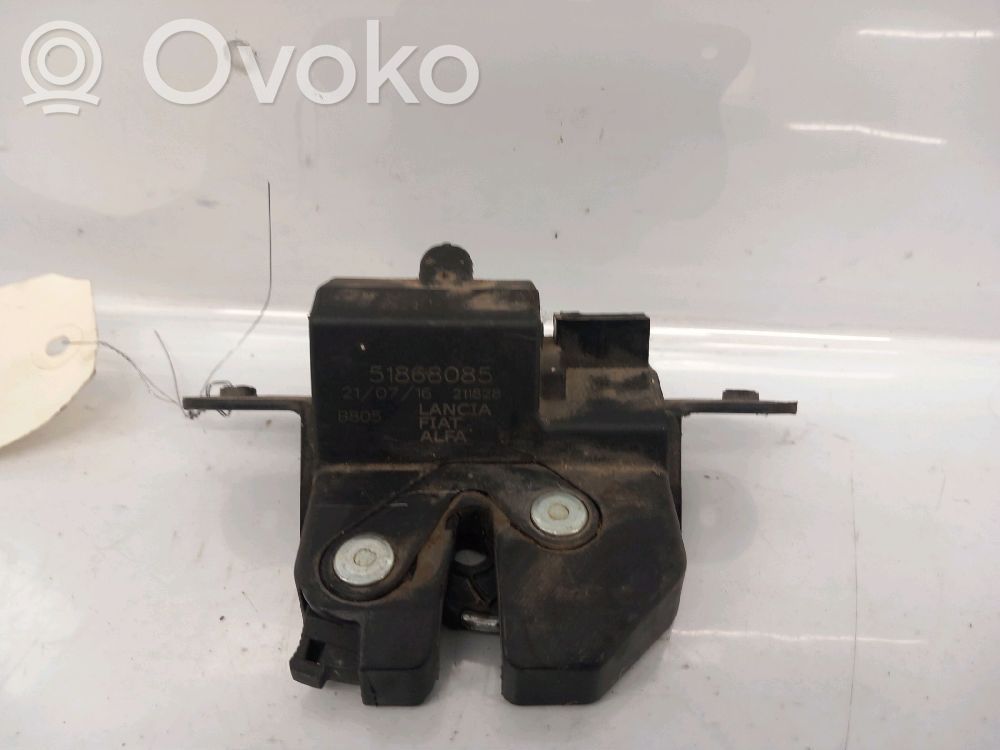 Fiat Doblo Priekšpusē slēdzene 