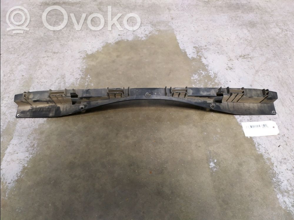 Rear bumper mounting bracket   8200670305,8200670305