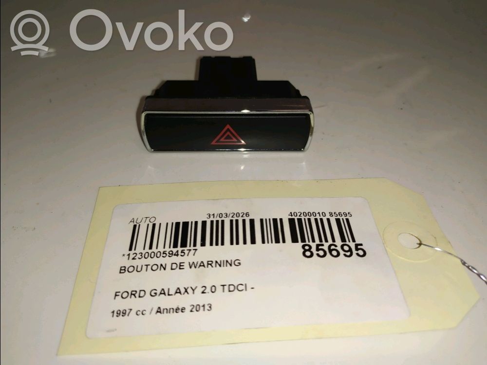 Hazard light switch   1706147,1706147