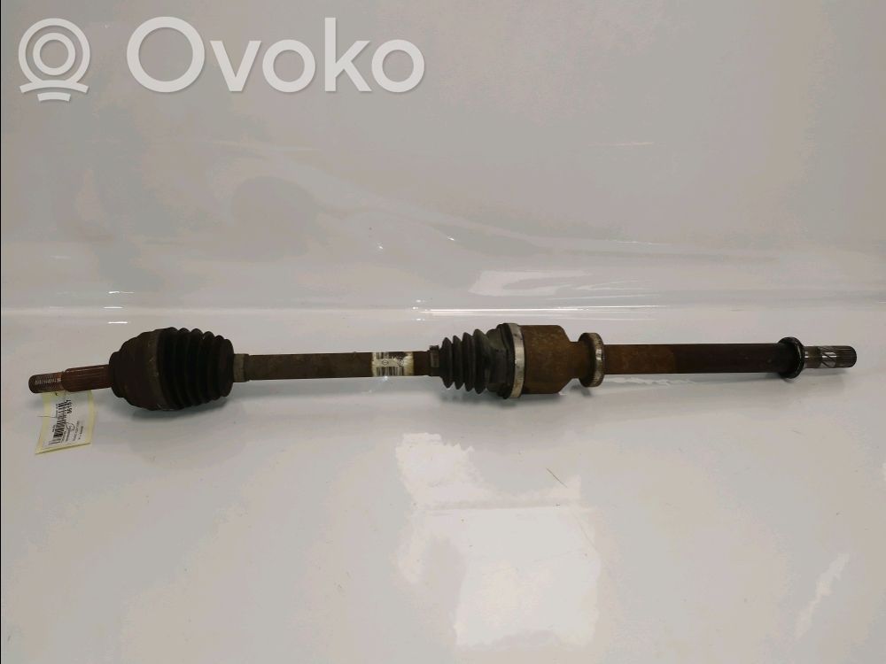 Etuvetoakseli   8200618111,8200618111