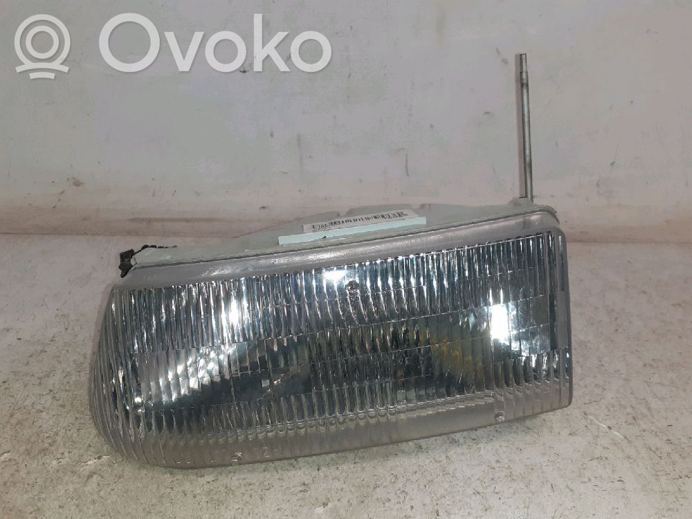 Headlight/headlamp   3733345,3733345