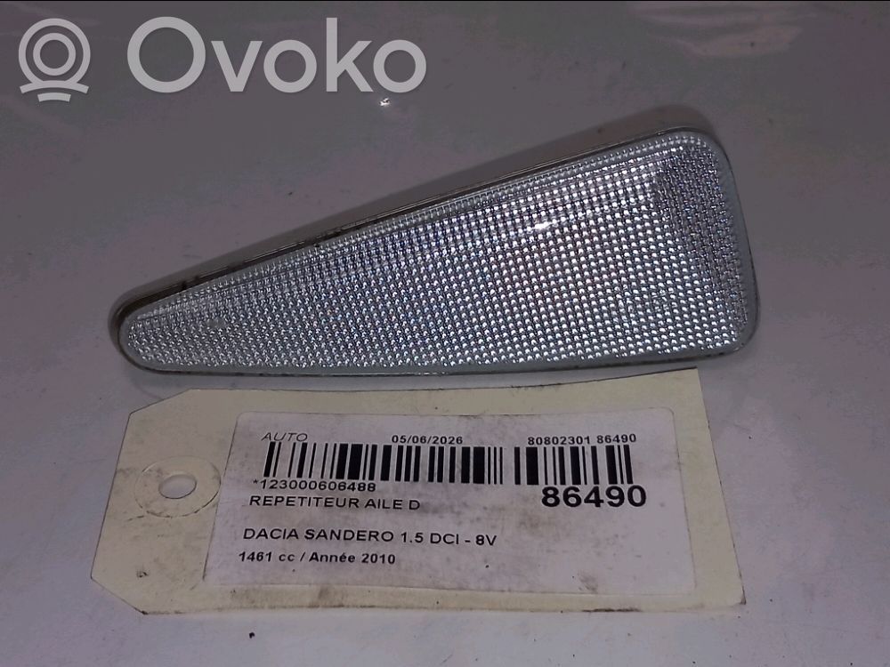 Front fender indicator light   8200602765,8200602765