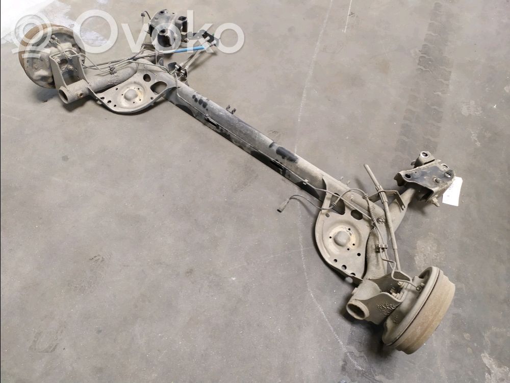Renault Clio III Grinda punții spate 