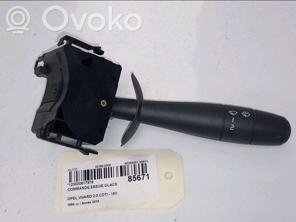 Opel Vivaro Ohjauspyörän painikkeet/kytkimet 