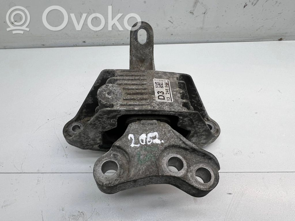 Opel Astra J Engine mount bracket 