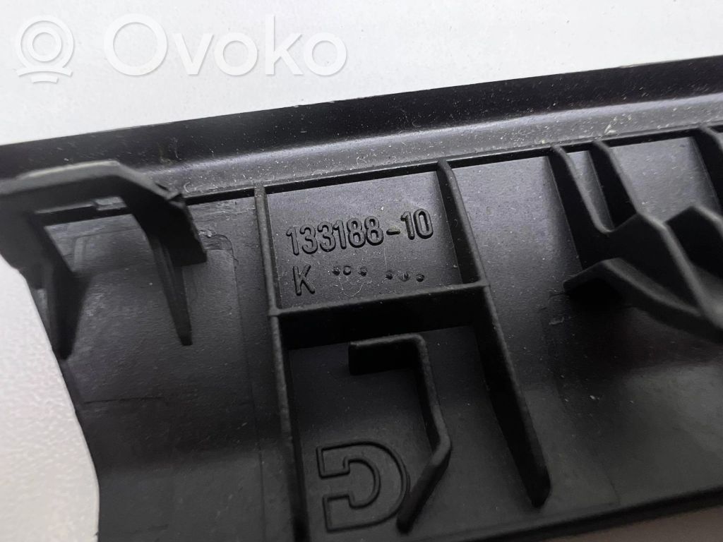 BMW 6 F12 F13 Kita salono detalė 