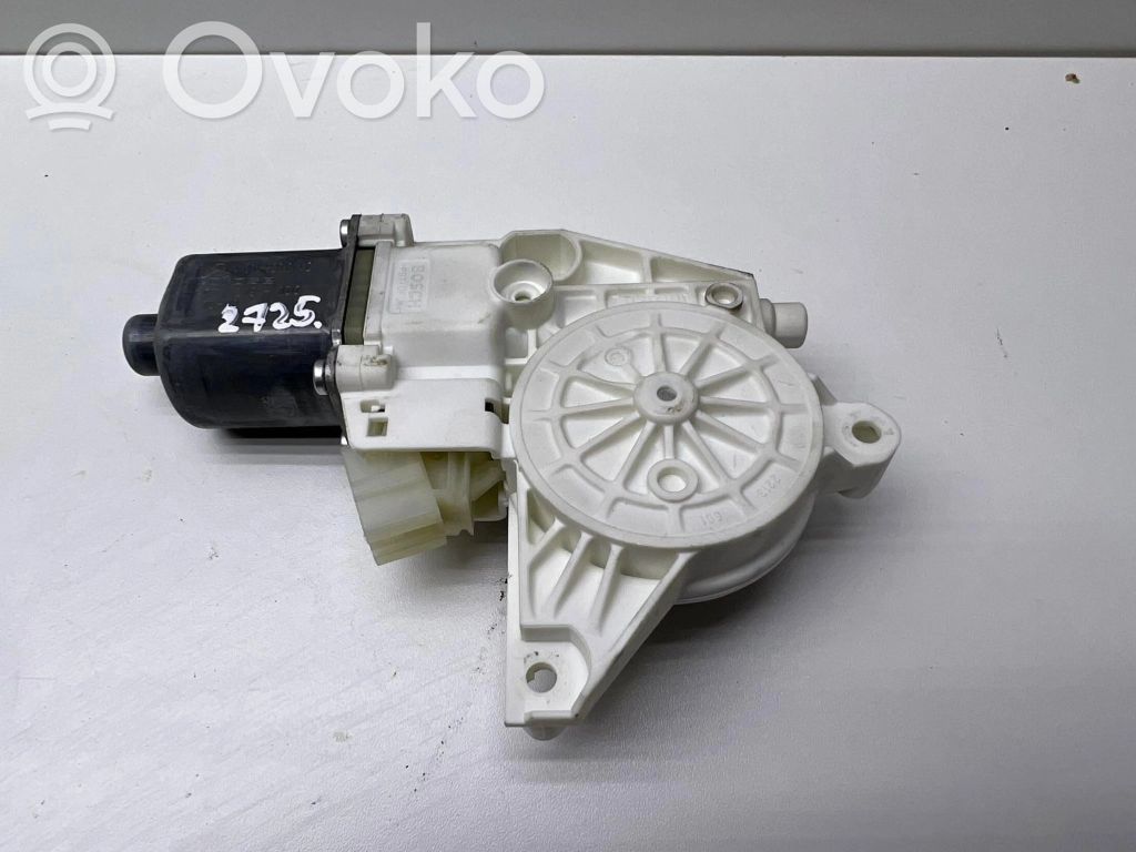 Mercedes-Benz C W204 Silnik regulatora szyby drzwi przednich 