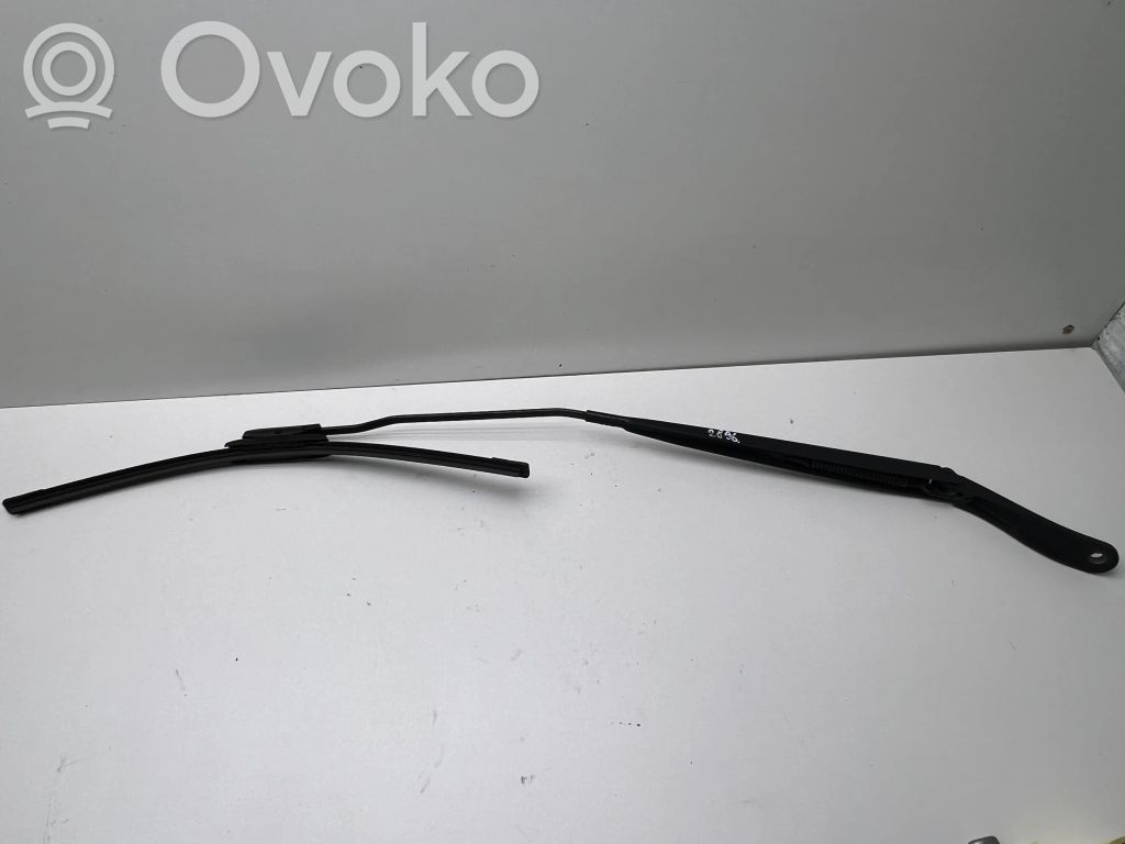 Citroen Jumpy Front wiper blade arm 