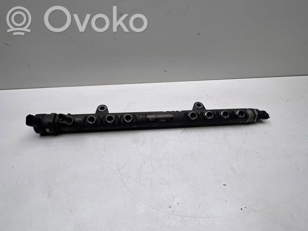 Volvo XC60 Tuyau de conduite principale de carburant 