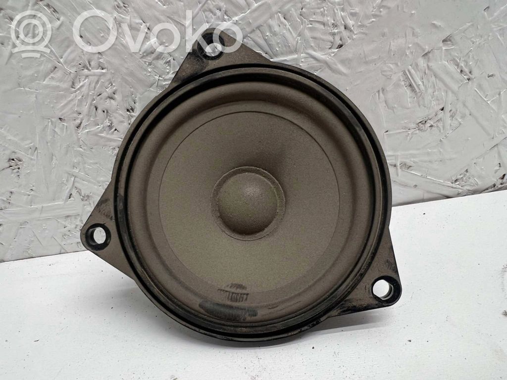 BMW 5 E60 E61 Altavoz de la puerta delantera 