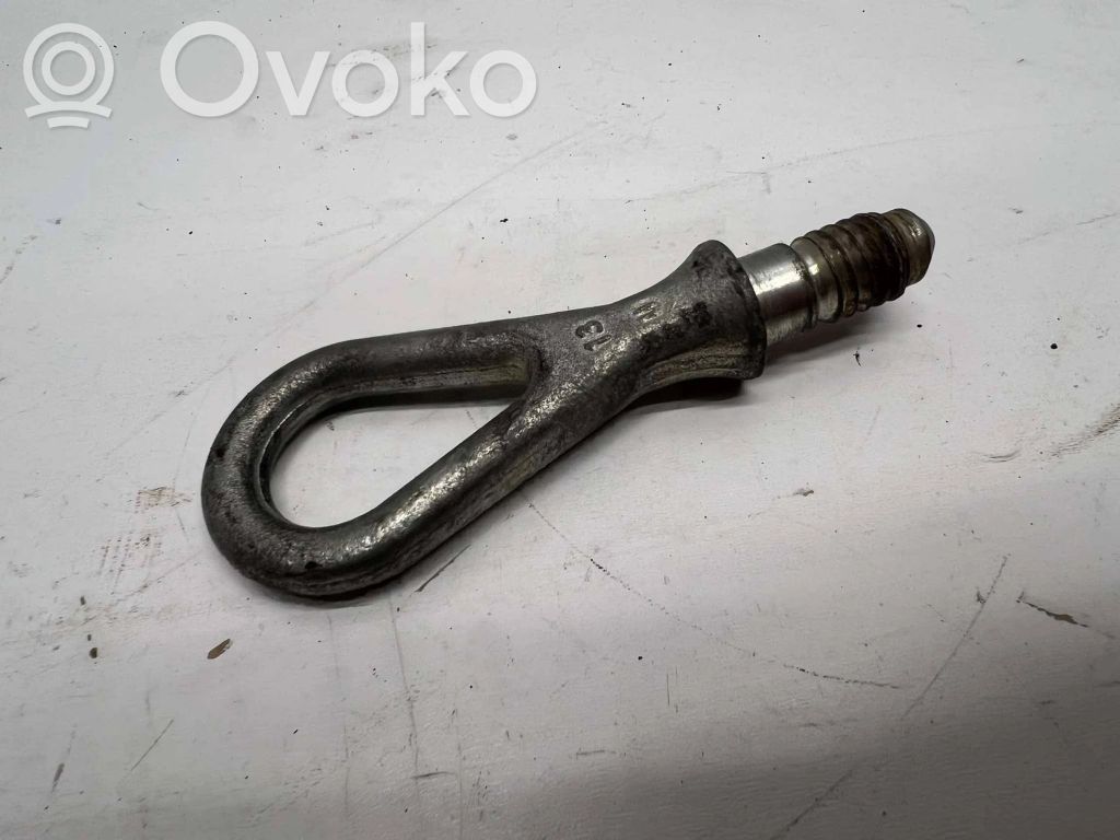 Volkswagen PASSAT B6 Towing hook eye 